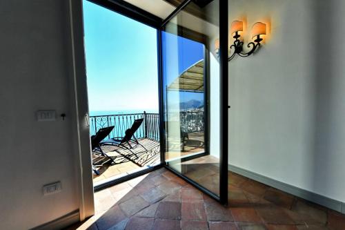 gallery_balcone_zaffiro_2-min
